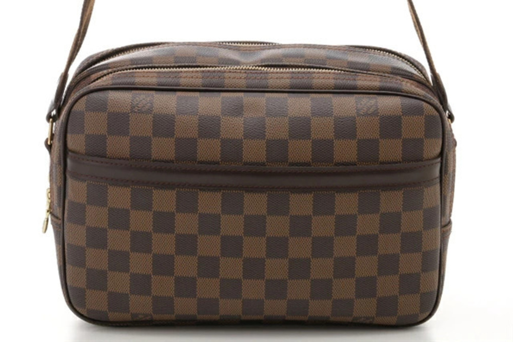 LOUIS VUITTON Reporter Crossbody Bag Damier